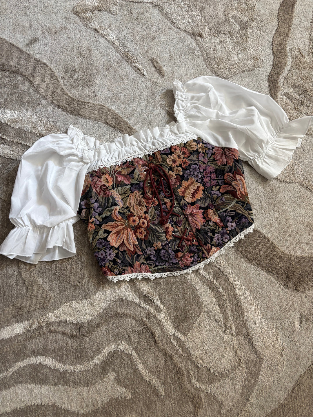 Vintage Lady Cropped Top
