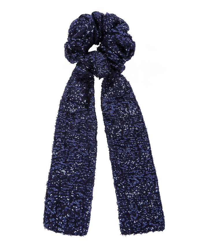 The bling scrunchy-cum-bandana set