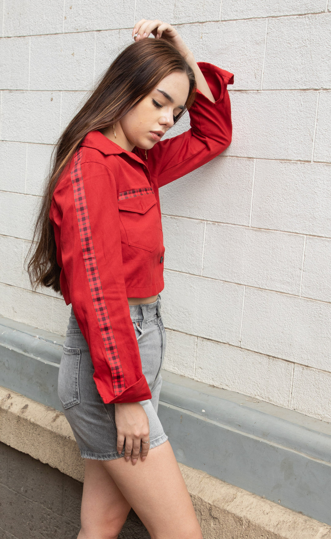 Cropped Red Contrast Shirt