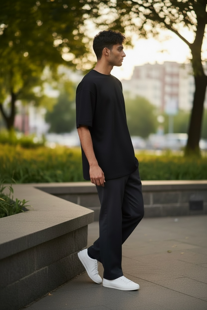 Black Oversize Dropped Shoulder T-shirt
