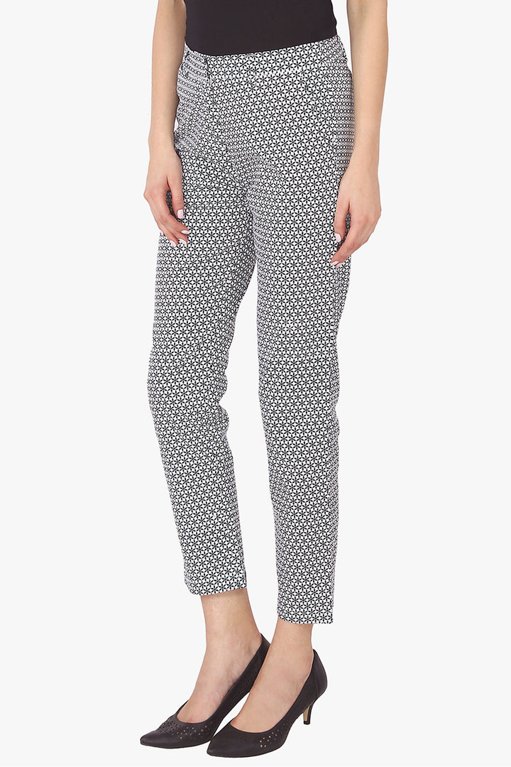 Black and White Printed Fitted Pants 